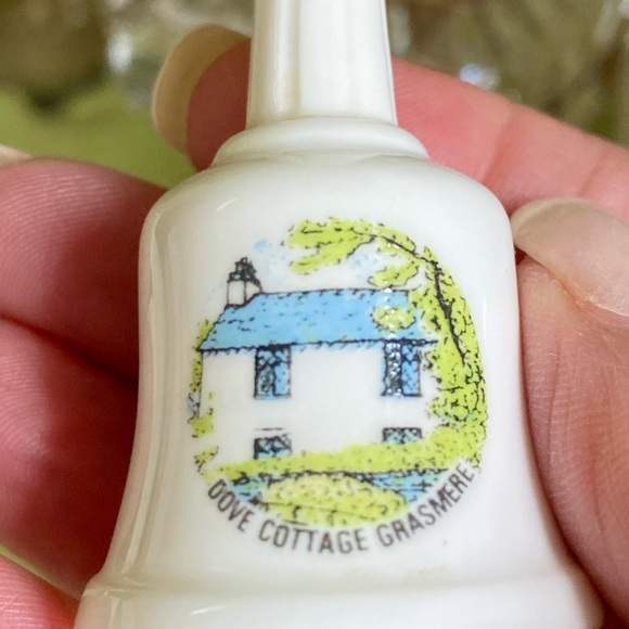 2 Souvenir mini bells - Picture 5 of 7